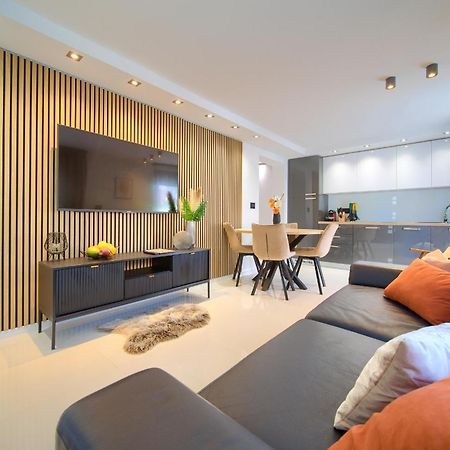 Apartments Sinisa - Кърк Екстериор снимка