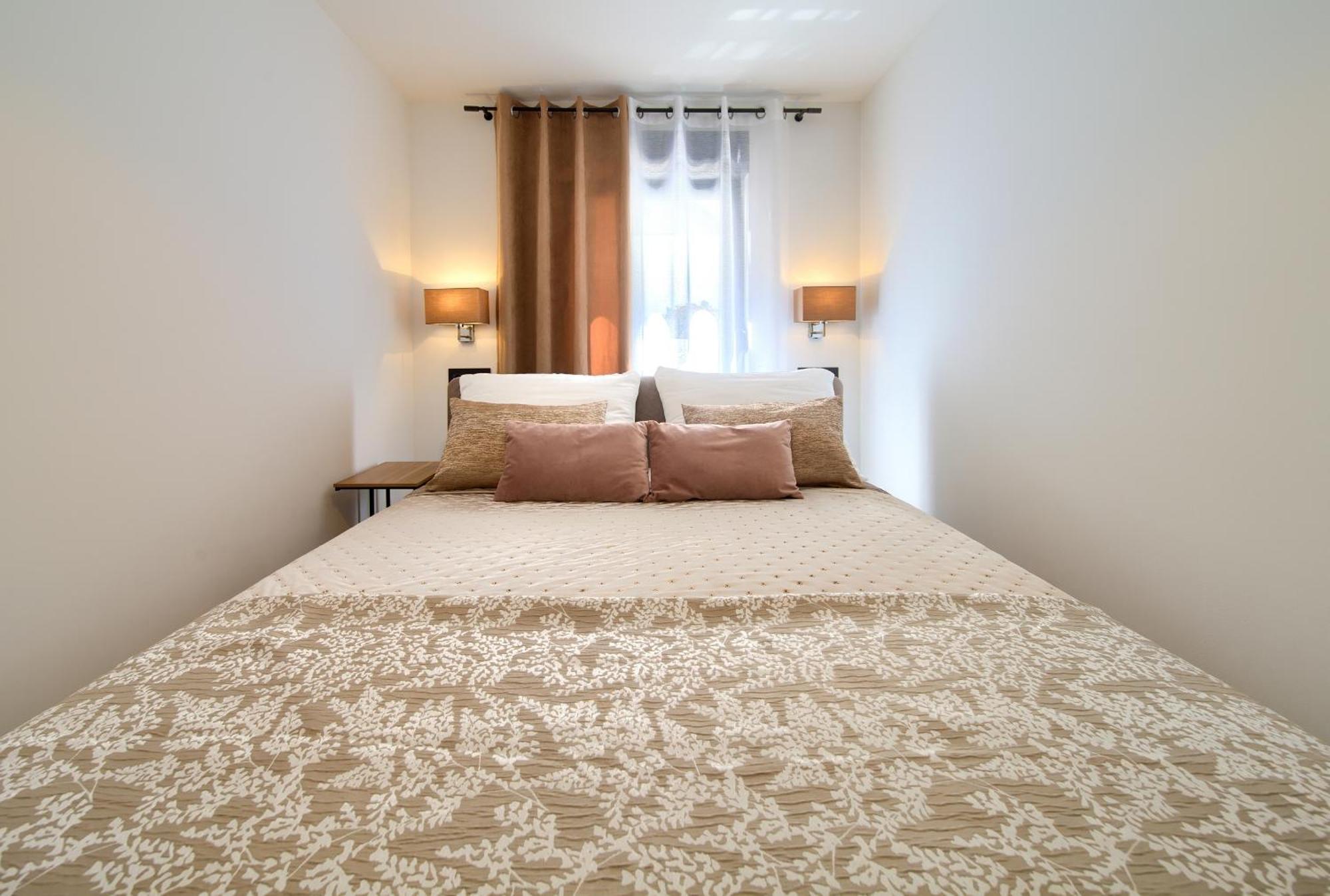 Apartments Sinisa - Кърк Екстериор снимка