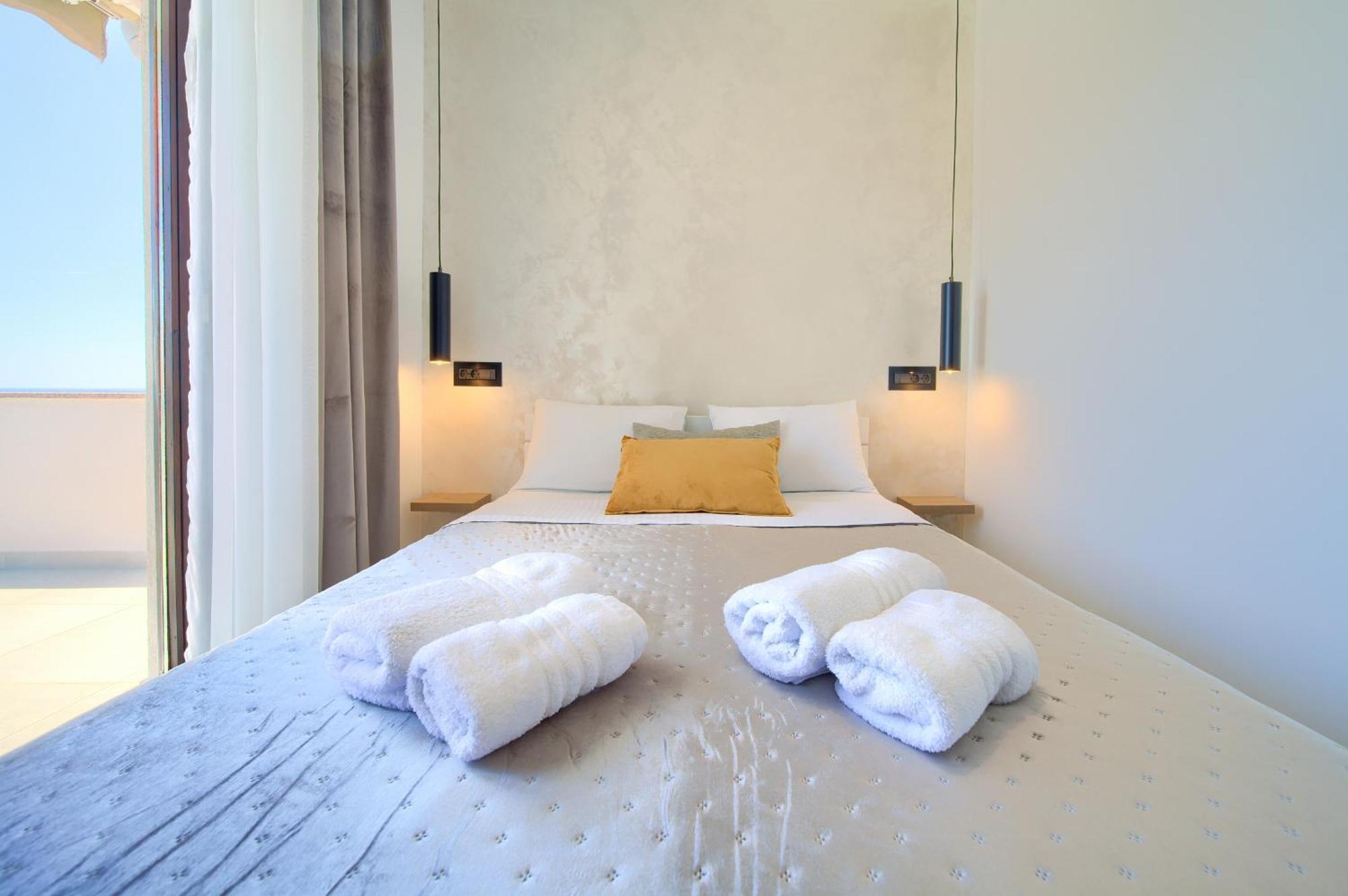 Apartments Sinisa - Кърк Стая снимка