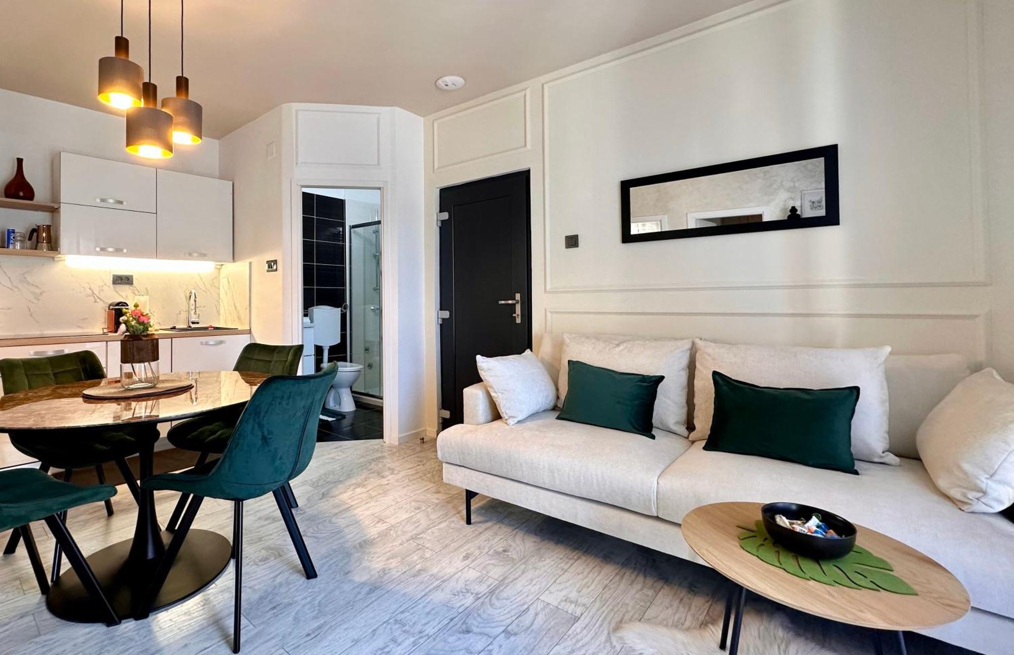 Apartments Sinisa - Кърк Екстериор снимка