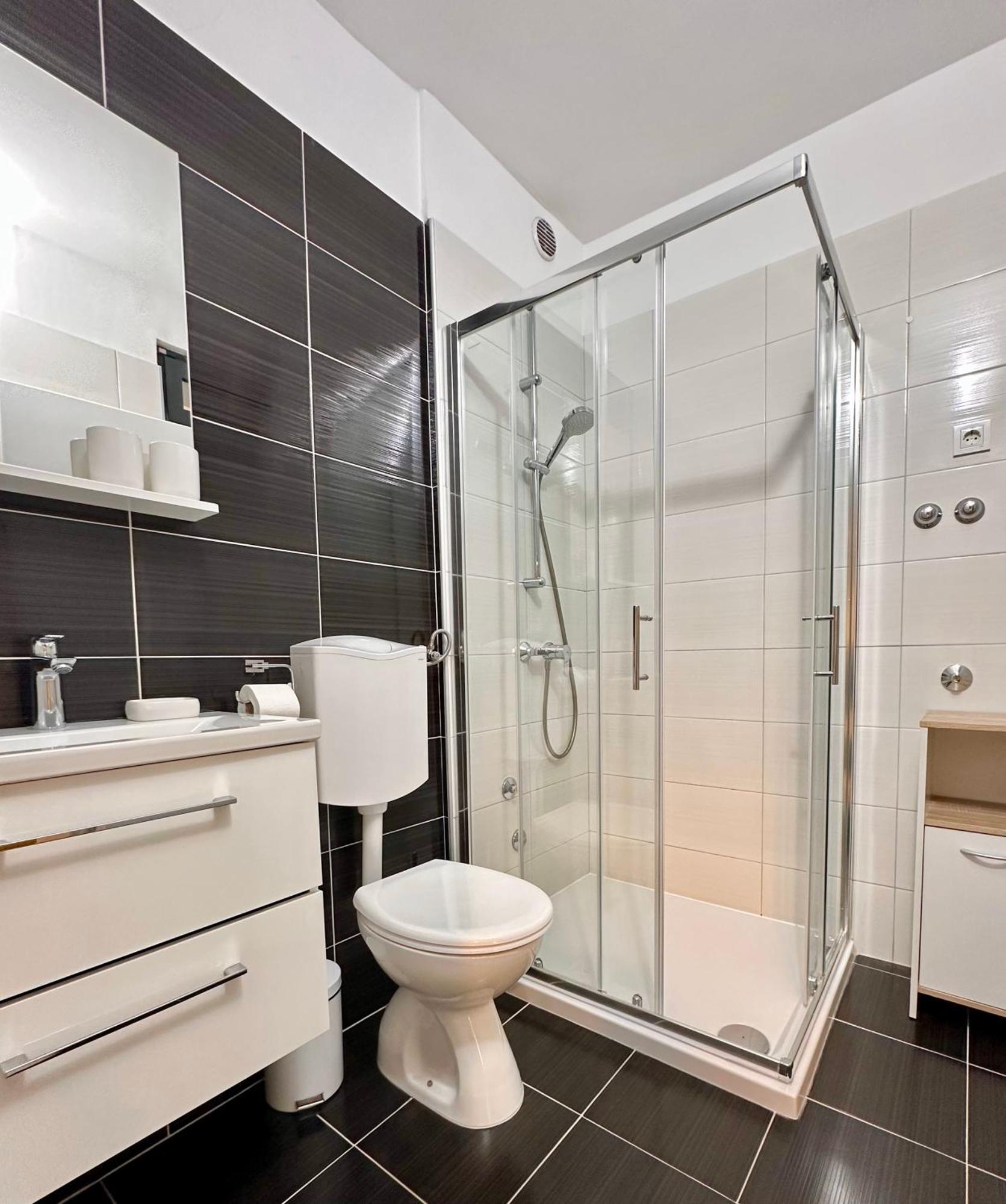 Apartments Sinisa - Кърк Стая снимка