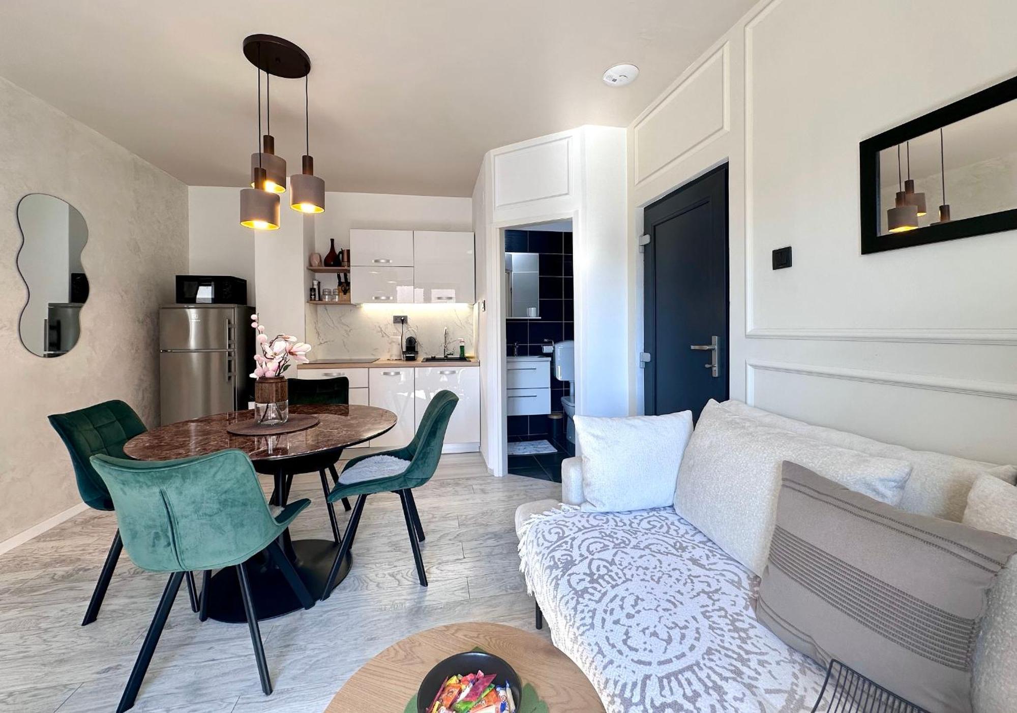 Apartments Sinisa - Кърк Екстериор снимка